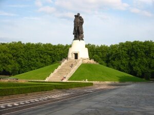 Памятник Советскому солдату